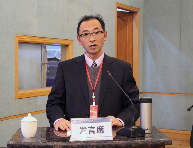 1518165895155688.jpg 謝昀言作精神文明建設工作報告.JPG