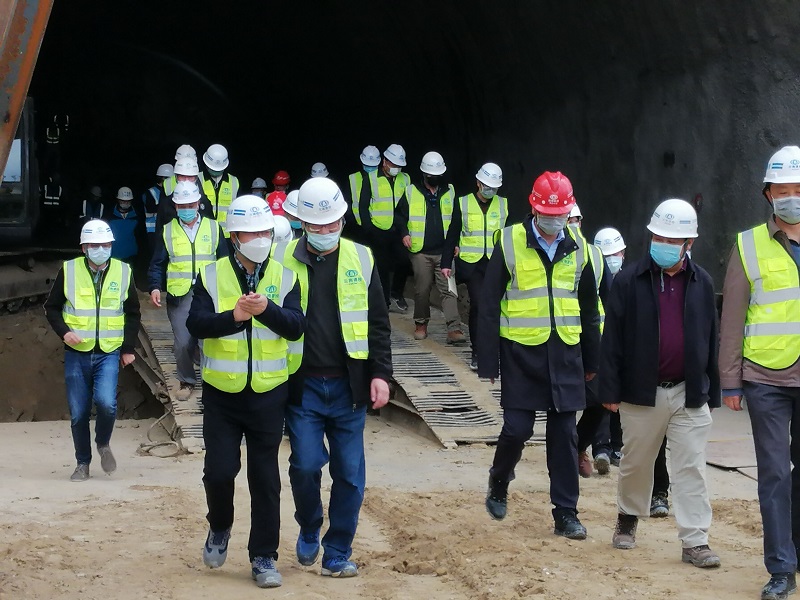 1584094067483591.jpg 蒙屏李家龍3.jpg