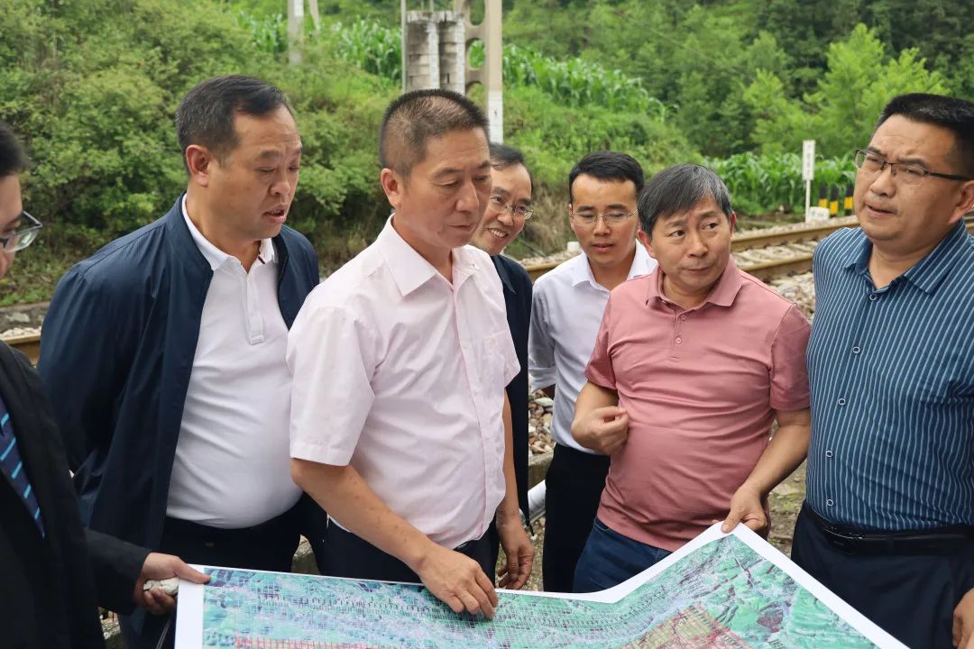 1655690270851909.jpg 2022-06-10-共謀發展!公司到貴州盤北經濟技術開發區考察交流1.jpg