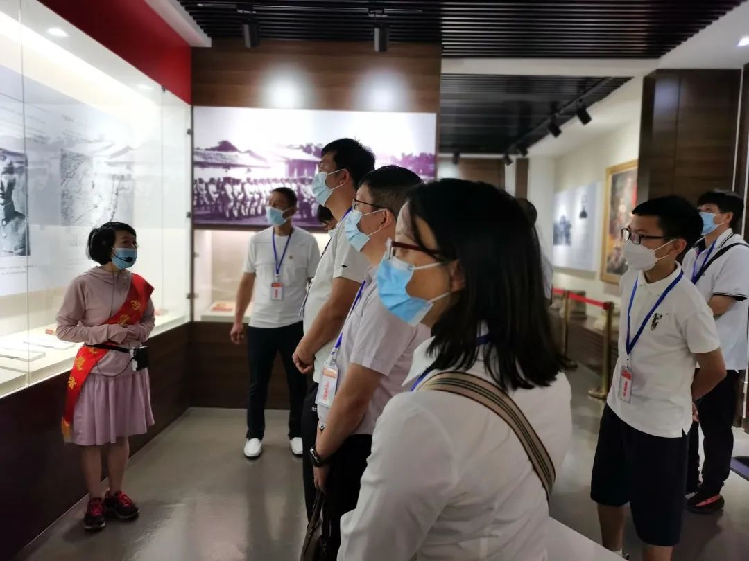 1659491380980345.jpg 六直管開展“循偉人足跡 汲取精神力量”主題黨日活動(dòng)1.jpg