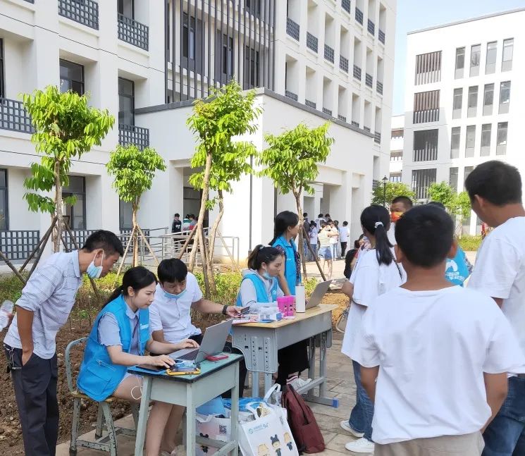 1662347399795522.jpg 巧家縣第四中學(xué)新校區(qū)正式“啟航”,迎來首批學(xué)生!2.jpg