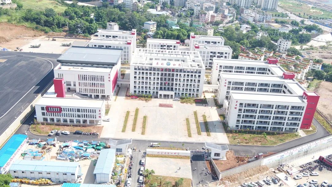 1662347494800032.jpg 巧家縣第四中學(xué)新校區(qū)正式“啟航”,迎來首批學(xué)生!8.jpg