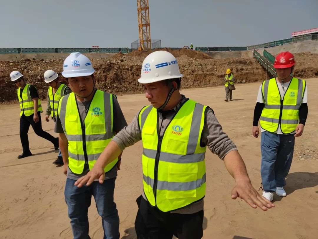 1678237659836828.jpg 2023-3-7-柳德勝到巧家北門濱江項目檢查.jpg