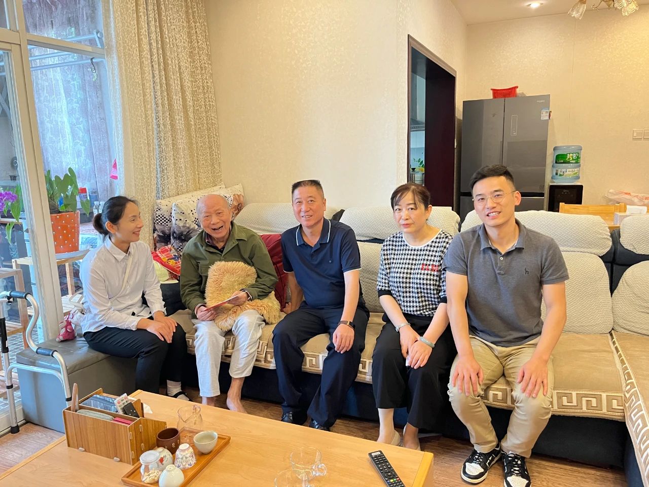 1696812575476344.jpg 1.jpg